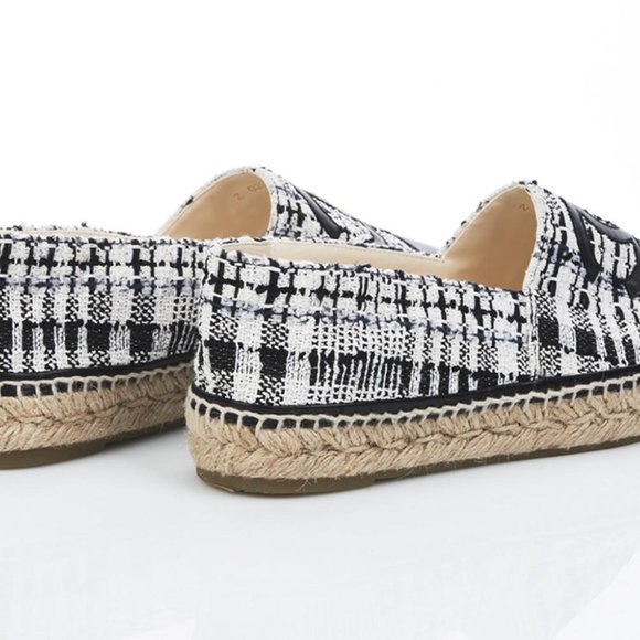 Chanel Black And White Tweed Espadrilles With Metallic Thread - Picture 3 of 3